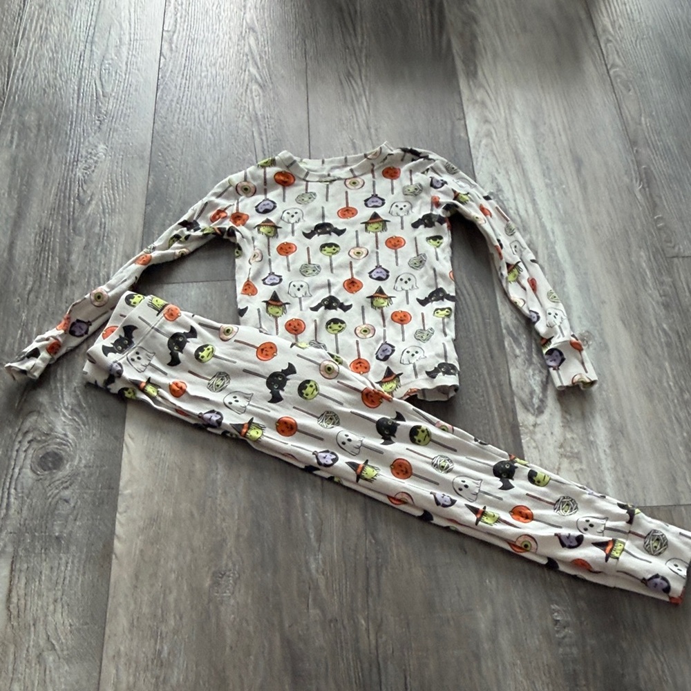 Gap Kids Halloween-Themed Pajama Set